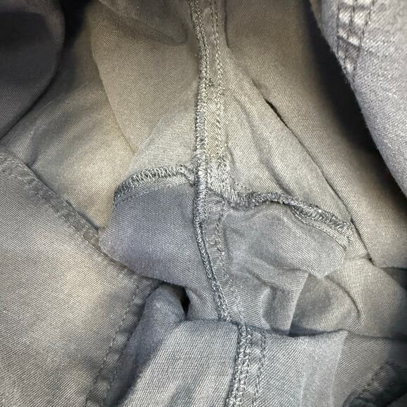 Soft Surroundings Cargo Pants Women's 12 Navy Blue Zipper Pockets Tapered Preppy - Picture 8 of 16